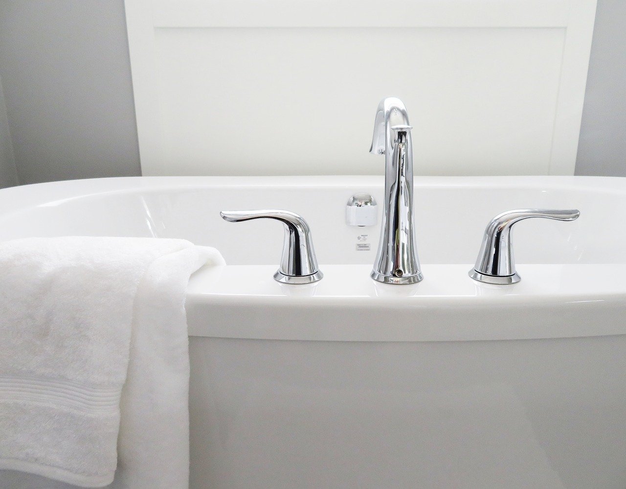 bathtub, tub, bathroom-2485952 bathtub, tub, bathroom